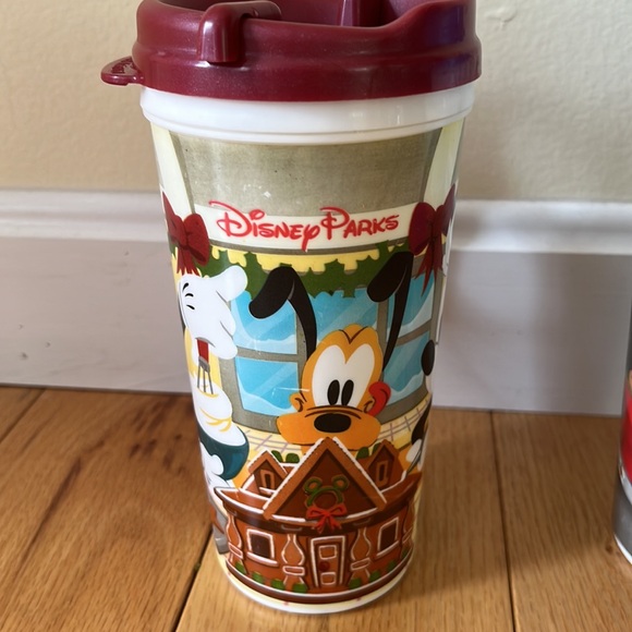 5 for $25 🛍️ Disney Parks Cups - Picture 3 of 8
